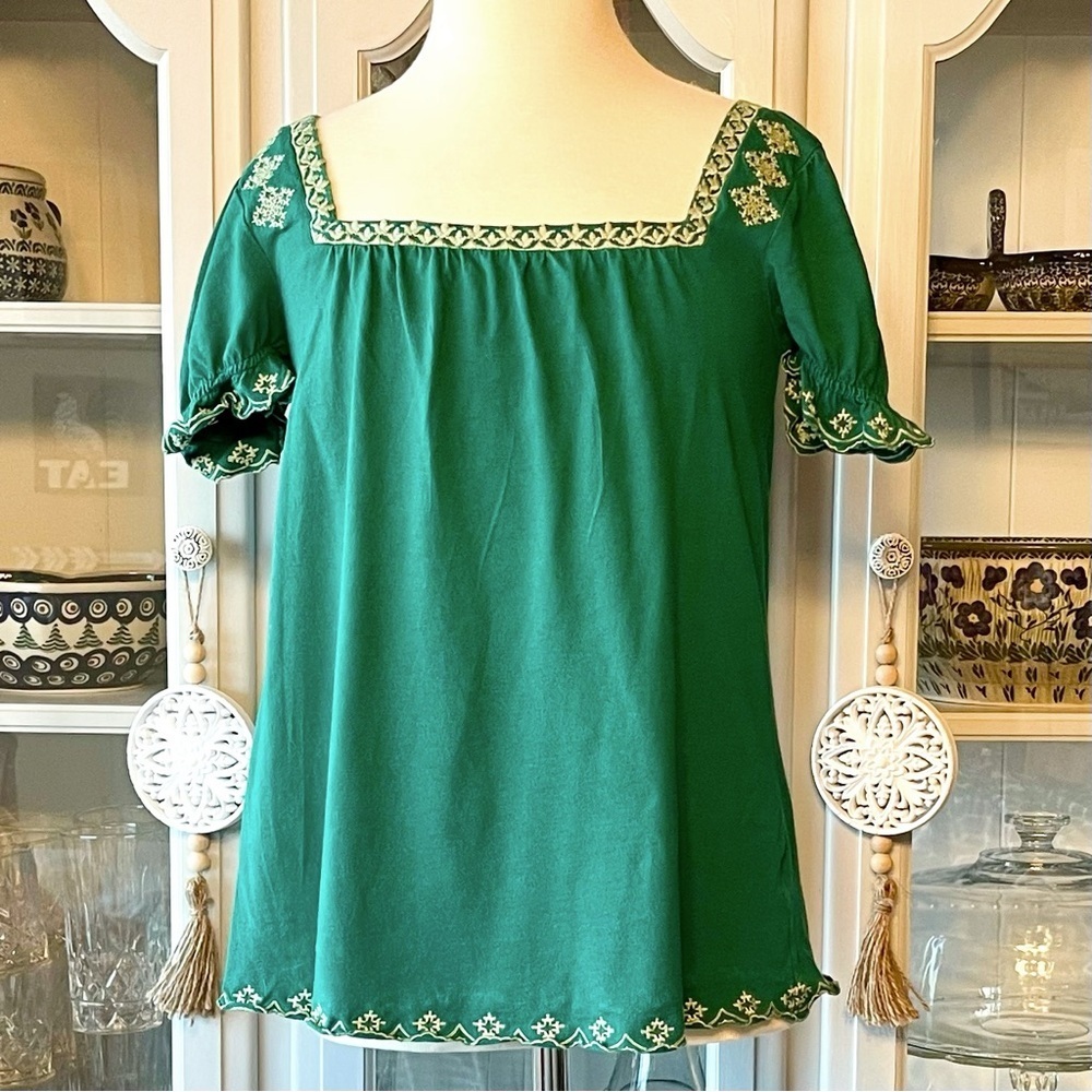 EUC ANTHROPOLOGIE DELETTA Green Embroidered Short Sleeve Peasant Blouse Top